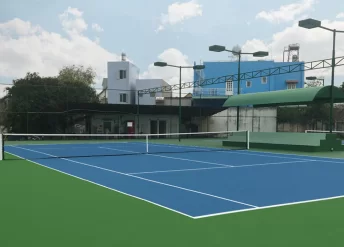 Sơn 3 lớp sân tennis với Sơn Cao Su chống nứt, giảm chấn TOPTENNIS trên nền nhựa